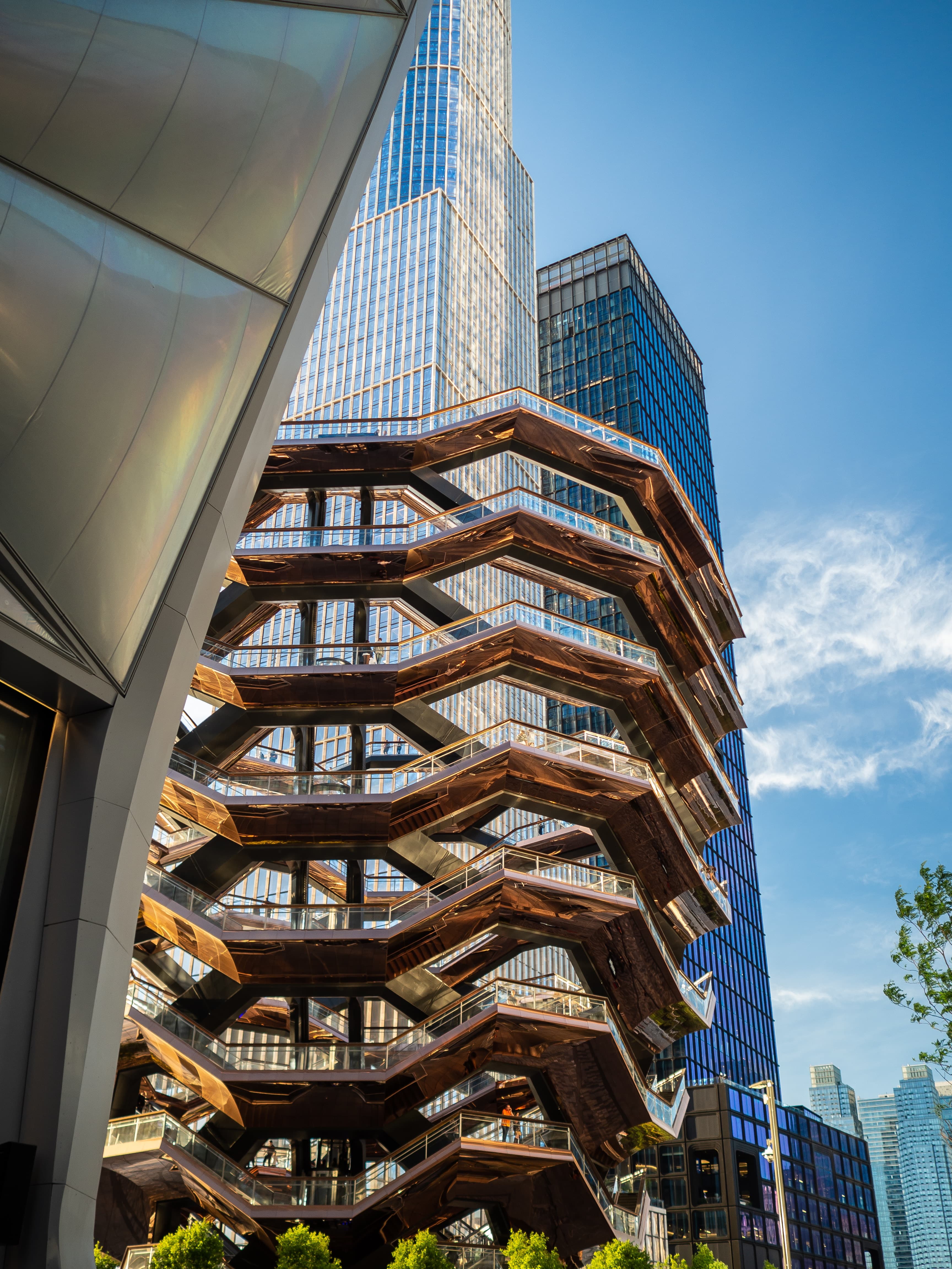 Featured image for article: Hudson Yards: A Vibrant Hub of Dining, Culture, Retail, and Business in New York City